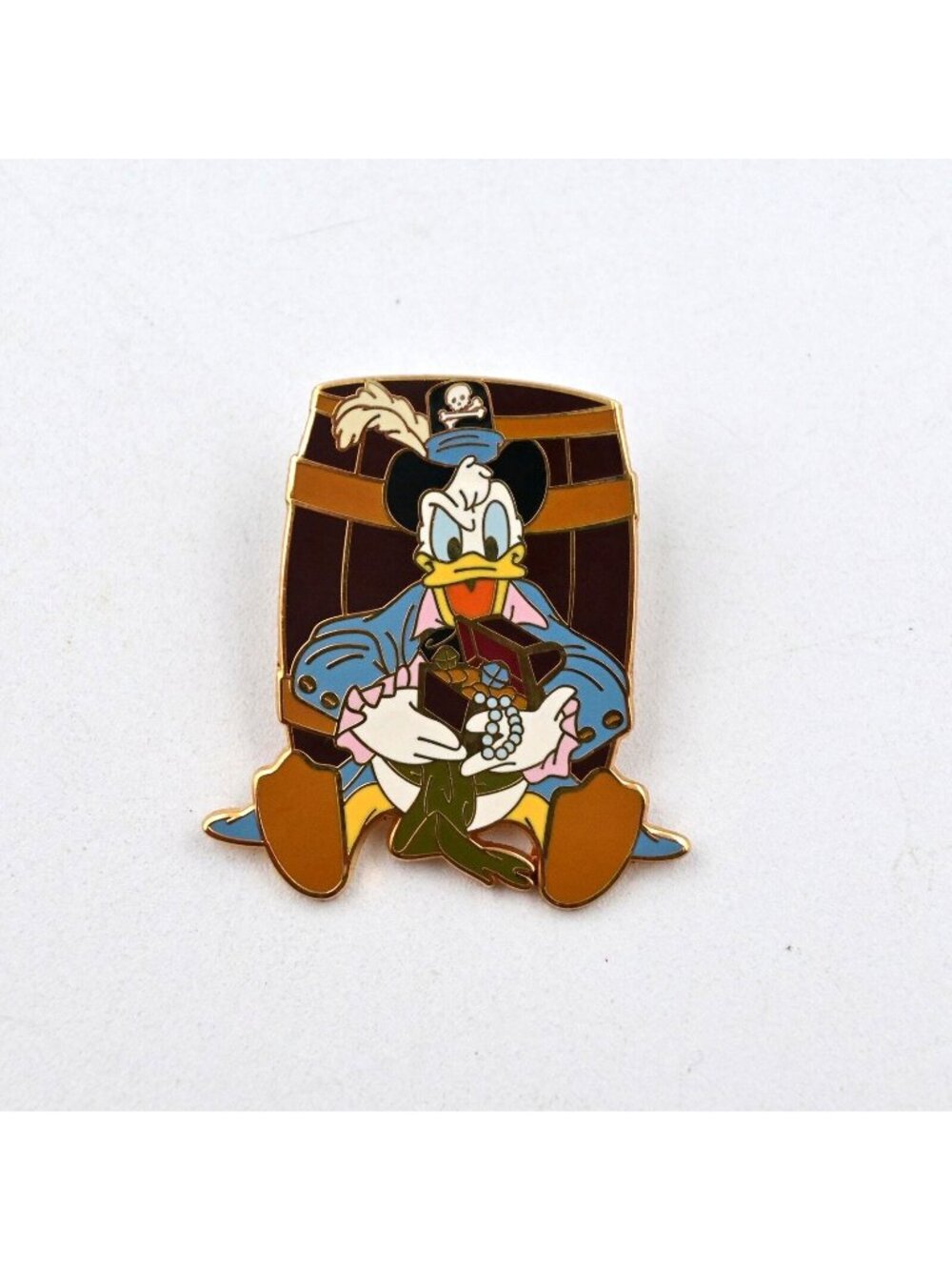 Disney Pin Donald Duck Pirates of‎ the Caribbean Barrel Treasure